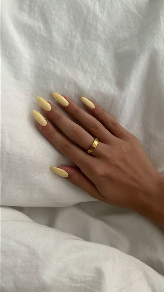 Butter yellow nails