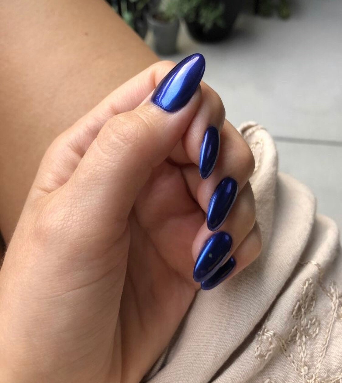 Dark Blue mirror Chrome Nails